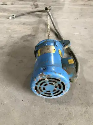 Brawn SG33 Electric Tank Mixer 1/2HP 1425RPM 190/380V 50Hz TE 7″ X 4″ Propeller