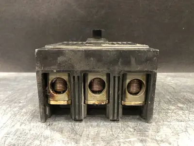 150 Amp, 3 Pole, 240 Volts Circuit Breaker
