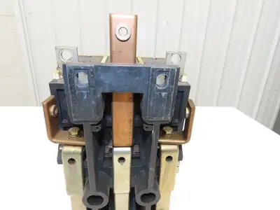 Westinghouse 2045A40G05 AC Motor Starter Contactor 600V 3Ph 120V Coil