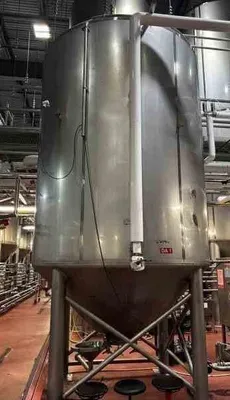 MUELLER 4,340 GALLON Stainless Steel Tanks | Perry Equipment (1)