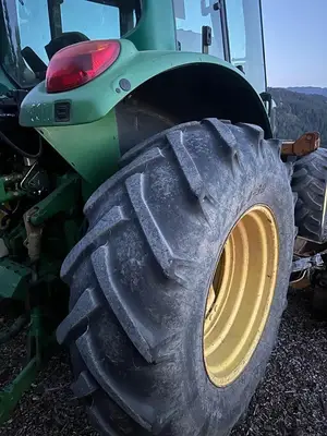 USED 2003 JOHN DEERE 6320