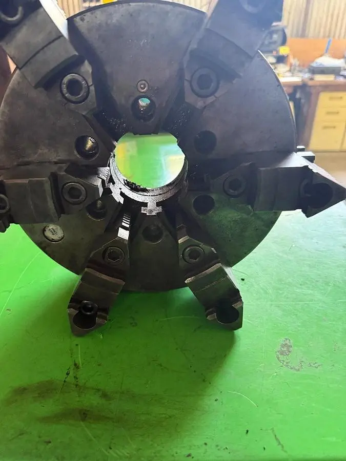 USED BUCK CHUCK 2104R
