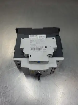 Siemens 3RV10314HB10 SIRIUS Contactor w/3RV19211M Module. 4D51