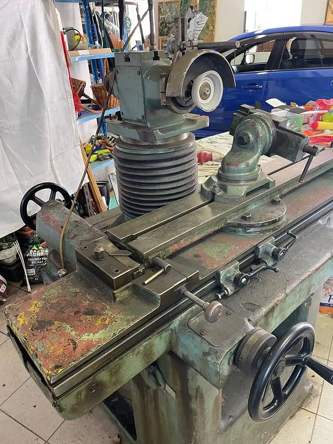 Used TOS BN 102 Tool & Cutter Grinders CZ | Amaron s.r.o. #1056627