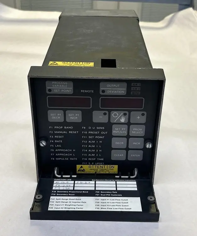 Used LEEDS & NORTHRUP 6012-3-06-1-0-00-00-100 Industrial Controls Ohio US | Surplus Asset Holdings #1247253