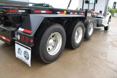 Used 2027 PETERBILT 548 Rolloff Trucks Texas US | Roll Off Truck World #1491958