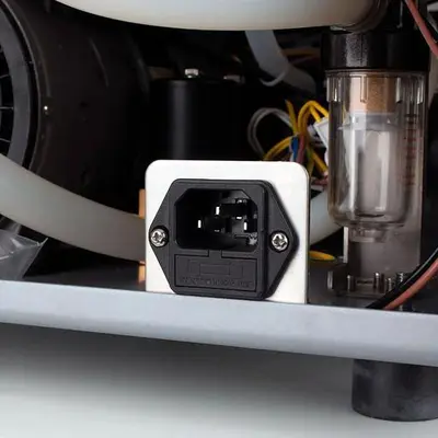 NEW VACMASTER VP220