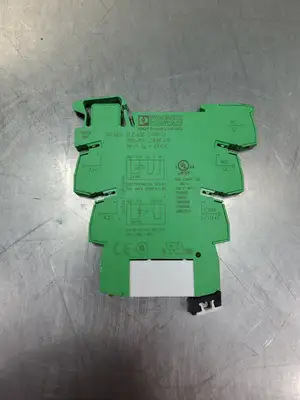 Phoenix Contact PLCBSC24DC/21 w/2961105 Relay Module. 4E31