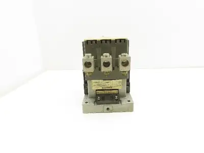 Siemens 3TB5217-0A Motor Starter Contactor 135A 125Hp 600V 3PH 120V Coil Size 4