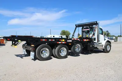 New | in-Stock 2027 PETERBILT 548 Rolloff Trucks Texas US | Roll Off Truck World #1492018