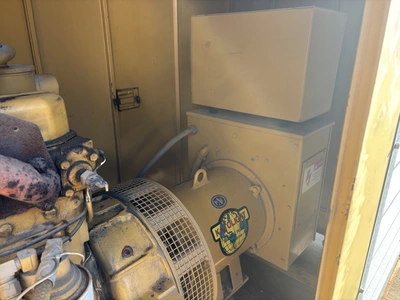 Katolight 35 KW 277/480 V 53 AMPS 43.75 KVA 528.2 HRS N35FRH4