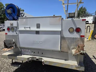 USED 2012 FORD F-550
