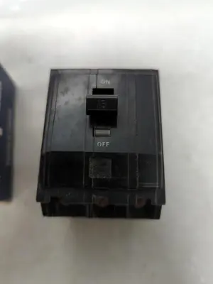 New | in-Stock SQUARE D QOB315 Miscellaneous Equipment (Electrical & Power) Ohio US | Surplus Asset Holdings #1243677
