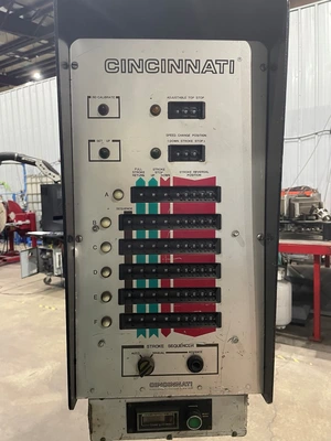 Used 1985 CINCINNATI 175 FM Press Brakes Ohio US | Revelation Machinery #1309339