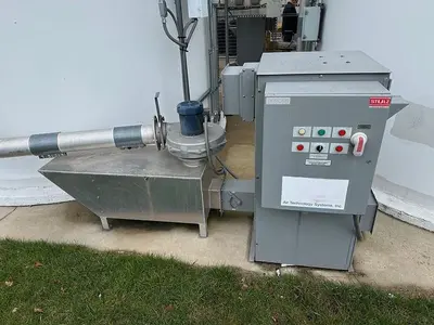 USED 1997 PEABODY 2870 CU FT