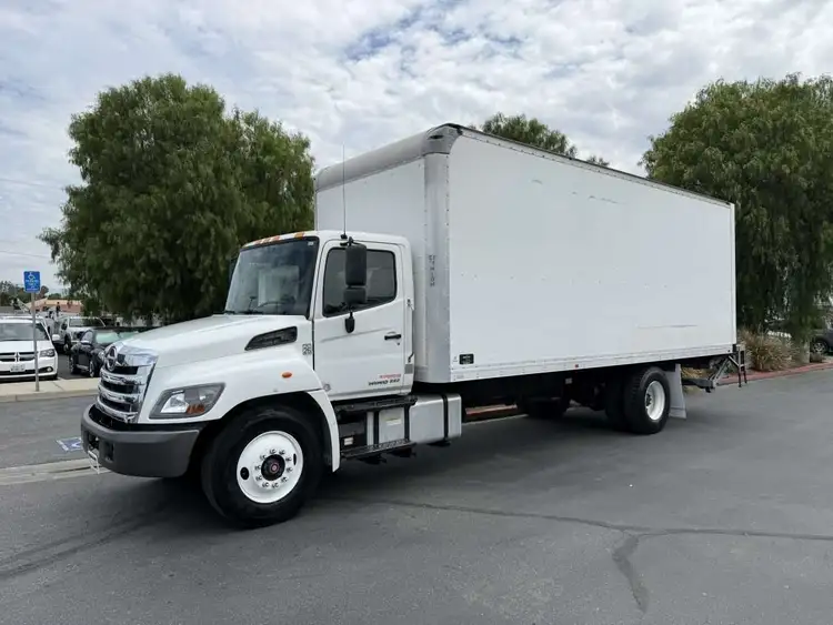 Used 2019 HINO 268 Box trucks California US | Commerce Truck Equipment Sales #1548688