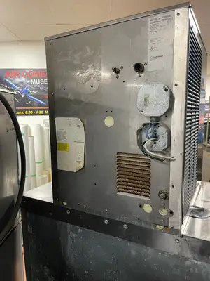Used Scotsman Used 21" Scotsman NME654RS-1B 615lb Nugget Ice Machine 115V with Condenser As-Is Ice Machines Illinois US | Falcon Restaurant Supply #1375120