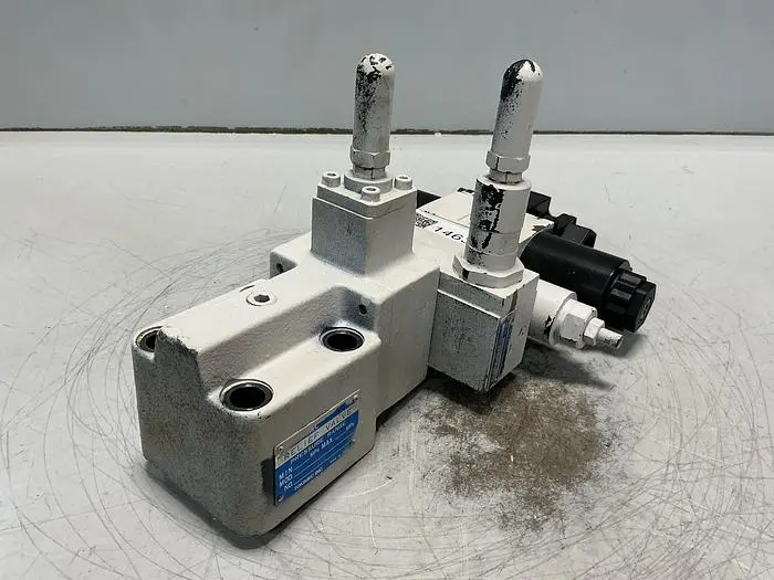 Used TOKIMEC DG4VS-3-0C-M-P7-H-7-P12-52 Valves/Fittings Michigan US | Ideal Machinery #698243