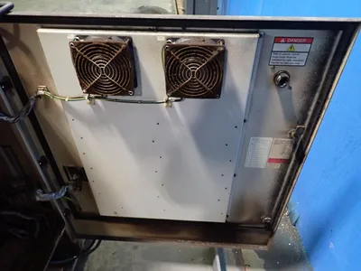 USED 2010 YASKAWA MOTOMAN MH6