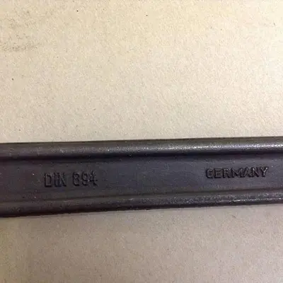 USED METAL FABRICATOR DIN 894