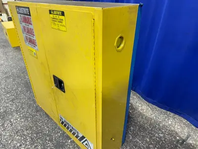 USED JUSTRITE 893400