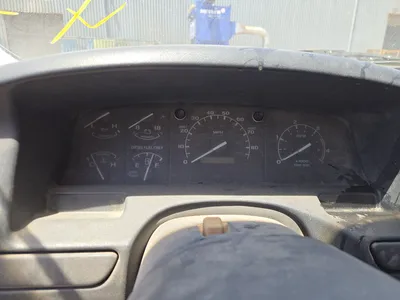 1997 Ford F250 Flatbed Pickup (LOCATION: Batavia, OH)