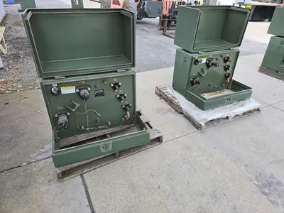 25 KVA Single Phase Cooper Padmount Transformer 4160 GY 2400 to 240 120 IMP 2.9