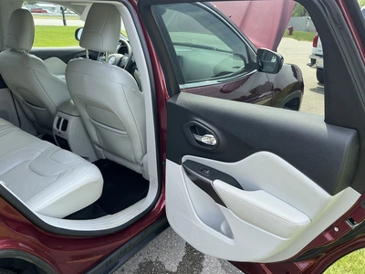 USED 2021 JEEP CHEROKEE