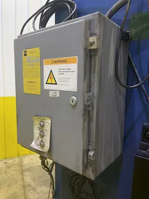 135 TON X 8' CINCINNATI HYDRAULIC PRESS BRAKE: STOCK #15770