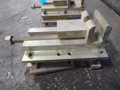8.5" X 4.75" Vise