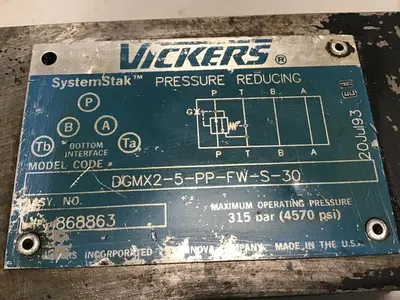 USED VICKERS DGMX2-5-PP-FW-S-30