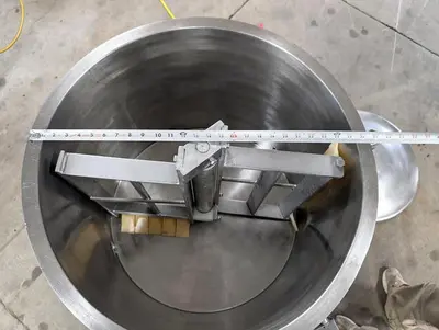 SAVAGE 450 CM Chocolate Conditioner | Harvest Equipment and Fabrication Inc (1)