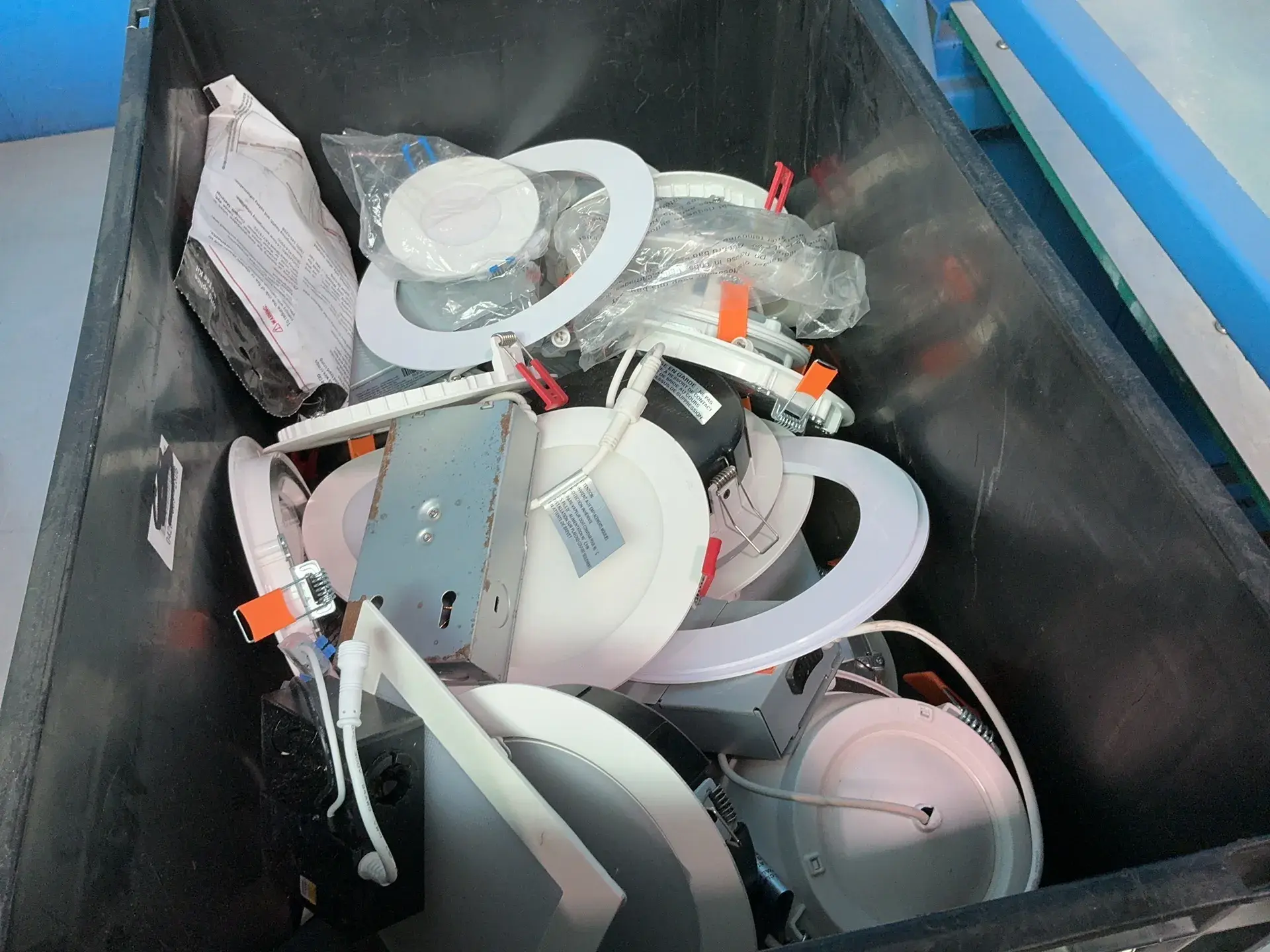 Used COOPER LIGHTING, NVENT RAYCHEM _UNKNOWN_ Lighting Ohio US | HGR 24 #1561820