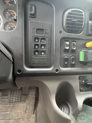 USED 2021 FREIGHTLINER TRUCKS M2 106