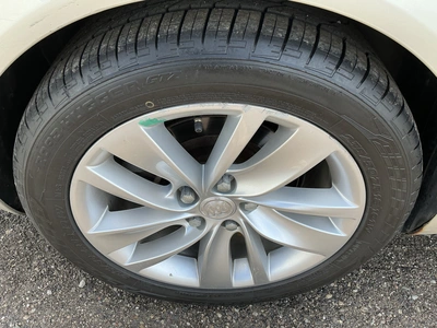 USED 2014 BUICK REGAL