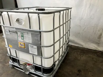 (33) 275 GALLON IBC WATER PLASTIC TOTES: STOCK #13496