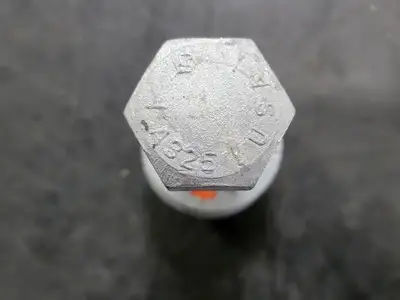 1-1/2" Structural Bolt A325 (Bag of 4)