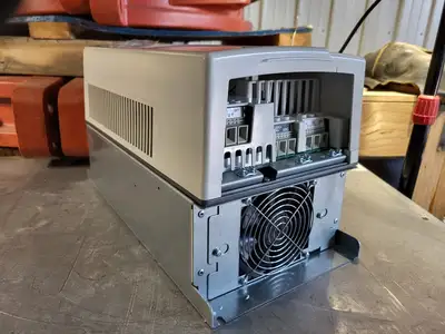 NEW ABB ACS800-U1-0020-7