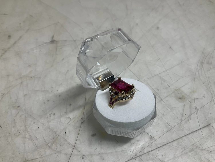 Used _UNKNOWN_ _UNKNOWN_ Jewelry & Gemstones Michigan US | Miedema Asset Management Group #1329936