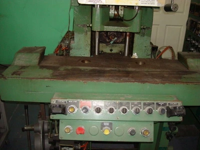 USED 1983 NEWBURY V4-30ARS