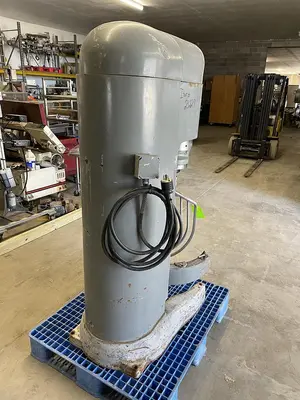 USED HOBART PLANITARY MIXER 140 QT