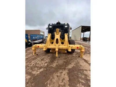 2015 Caterpillar 140M3