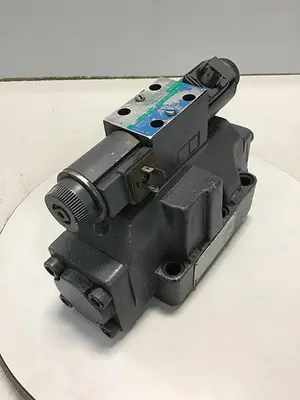USED VICKERS DG4V-3S-6C-M-U-HL7-60-EN490-B13
