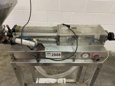 150mL Semi-Automatic Piston Depositor