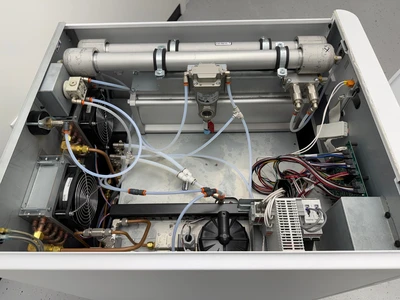 USED Peak Scientific Genius XE70 230V