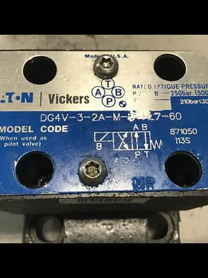 USED VICKERS DG4V-3-2A-M-U-HL7-60