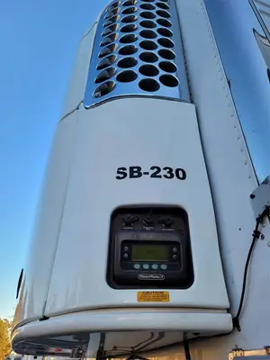 USED 2005 UTILITY 50 FOOT