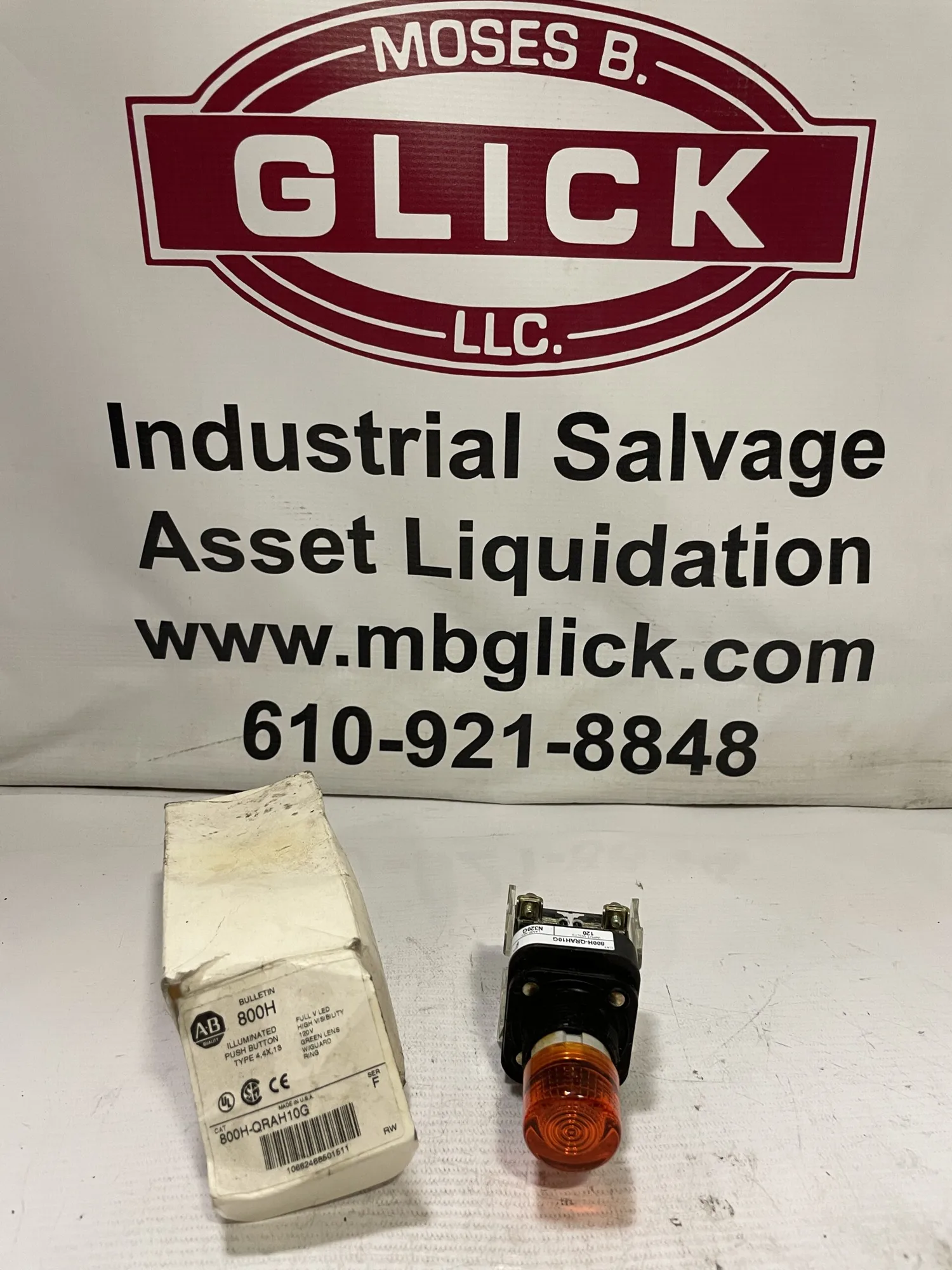 Allen-Bradley 800H-QRAH10G Amber Illuminated Pushbutton Switch 120V -NIB