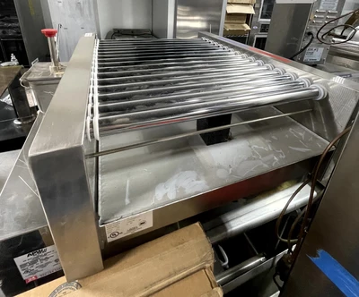 72-0414 APW Wyott HR-45 Roller Grill Broiler