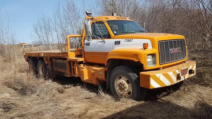 Used 2000 GMC C8500 TANDEM AXLE BED TRUCK Misc Trucks Saskatchewan CA | Chad Equipment #466894